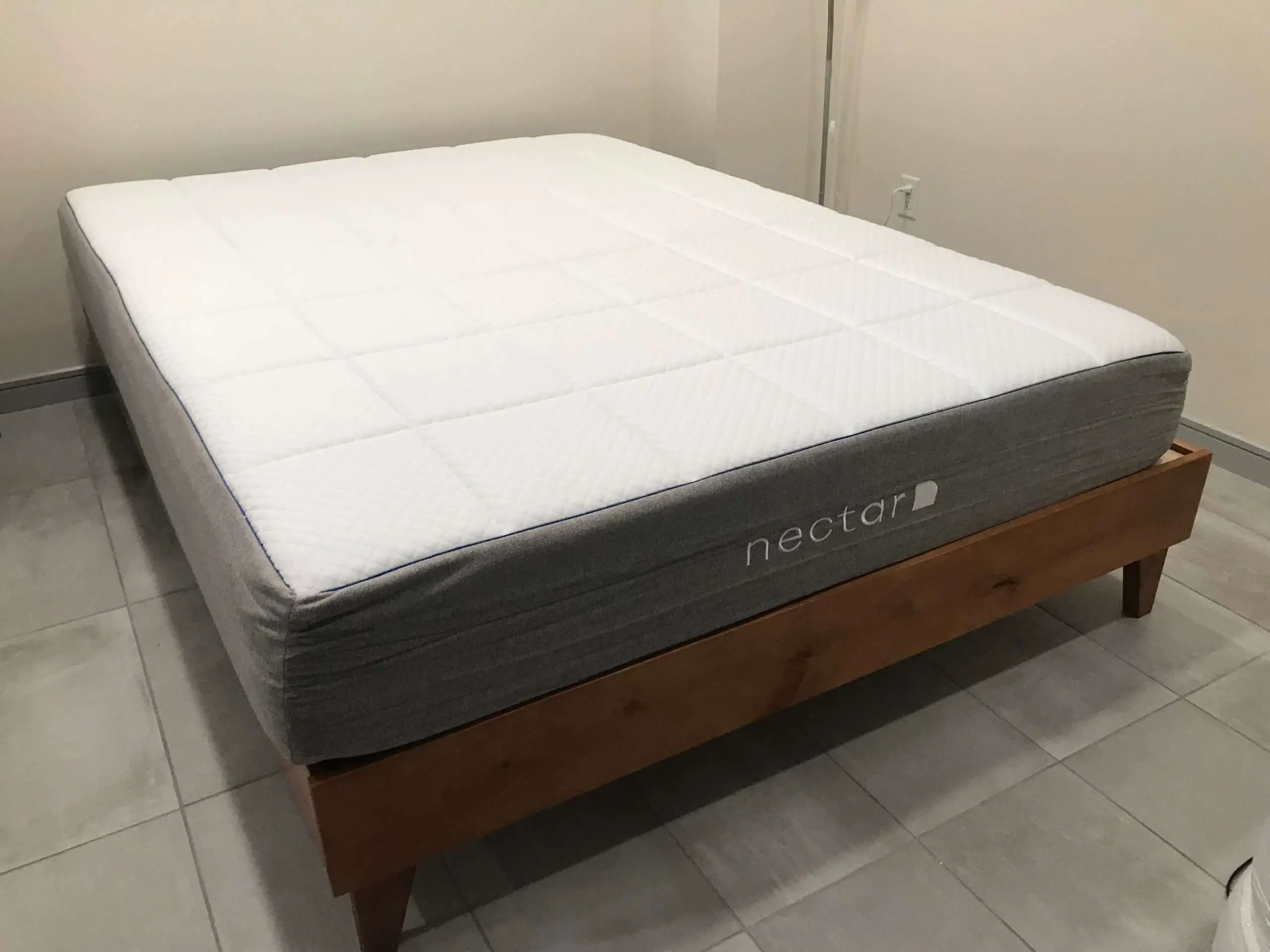 Best Mattress For Side Sleepers With Back Pain