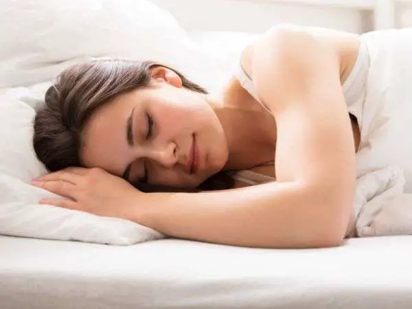 Can you lose weight by sleeping? Getting THIS much sleep ...
