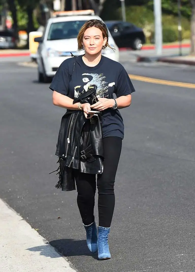 Hilary Duff Leaving a salon in Los Angeles