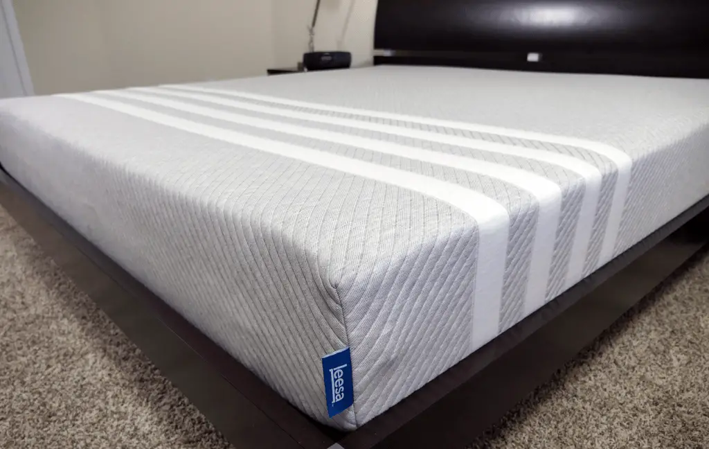 Top 10 Best Mattress for Side Sleepers with Hip Pain  Best Mattresso