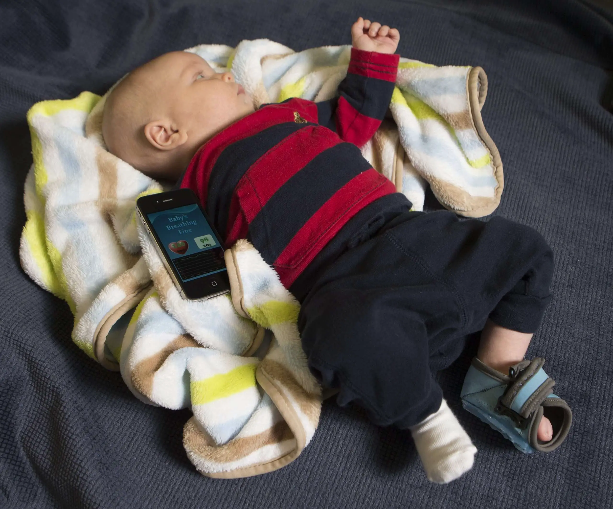 While you were sleeping: Monitor alerts parents if baby ...